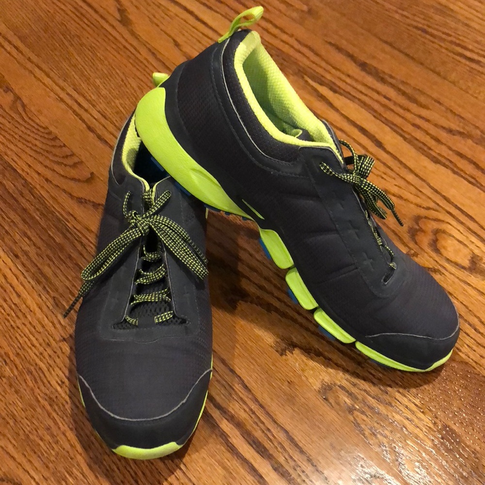 EUC Men’s Adidas Sneakers Size 11 1/2